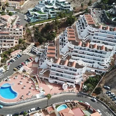 Διαμέρισμα Ocean View Apartment With Sunset Terrace *