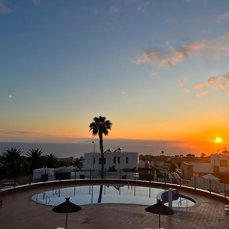 Ocean View Apartment With Sunset Terrace *